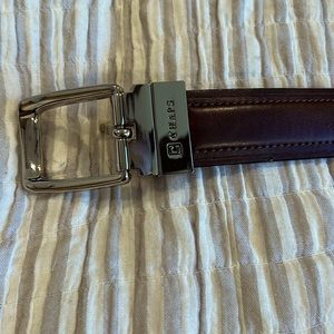 Chaps reversible belt, black and brown. Minimal use.